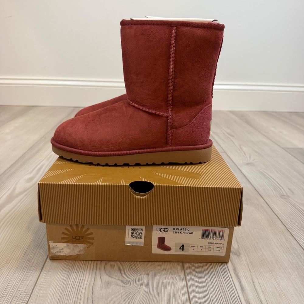 NEW UGG Kids Classic Redwood Suede Sheepskin Boots 5251 K RDWD Size 4